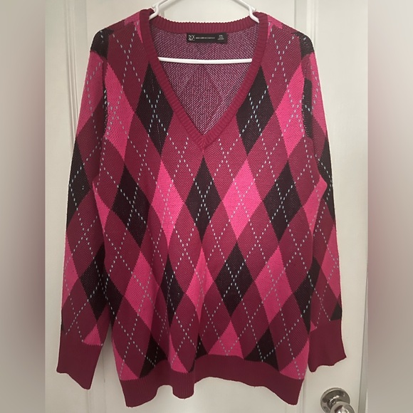 New York & Company Pink and Black Argyle V-Neck Sweater - Picture 1 of 3
